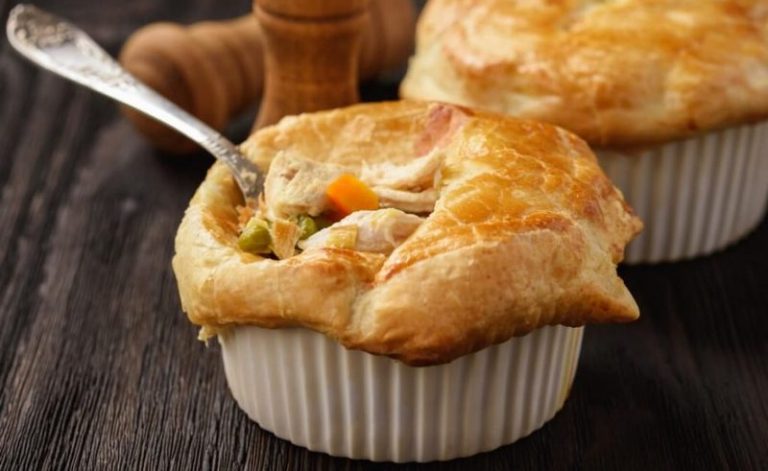 How To Reheat A KFC Pot Pie Food Readme   How To Reheat A KFC Pot Pie 768x471 